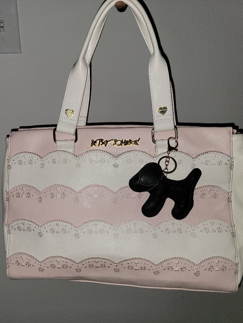 🎉 BETSEY JOHNSON PURSE NWOT